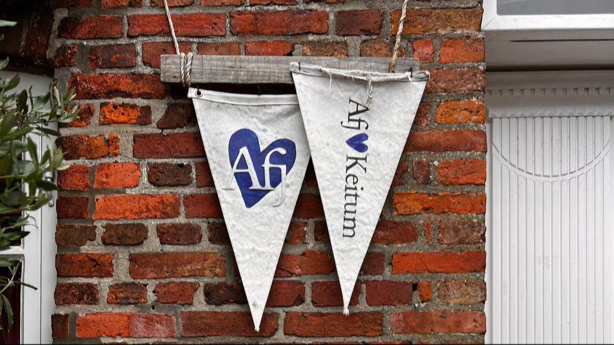 Fine Bluhm & The Holy Goat in AFJ Keitum, Gurtstig 13, 25980 Sylt, Keitum
