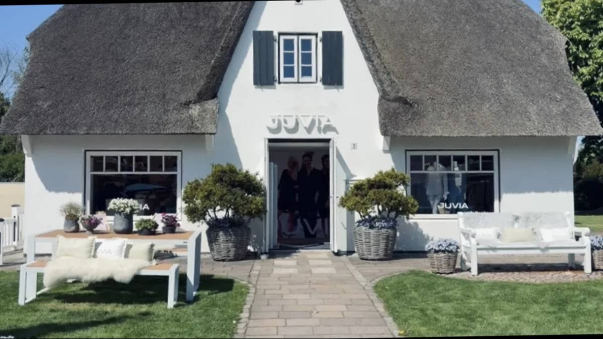 The Joy of Summer – JUVIA Acoustic Lounge in JUVIA Store, Gaat 2, 25980 Sylt, Keitum