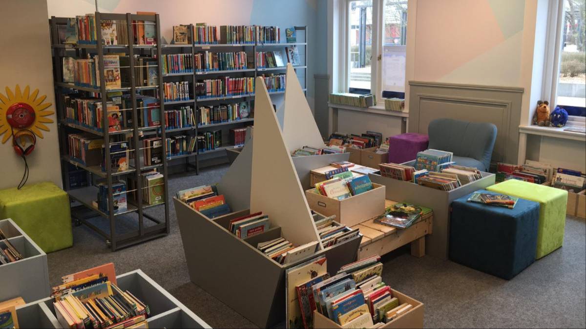 Bild- & Naturbände Sylt: Historischer Sonderbestand - FamilienWochen in Sylt Bibliothek, Stephanstr. 6b, 25980 Sylt, Westerland