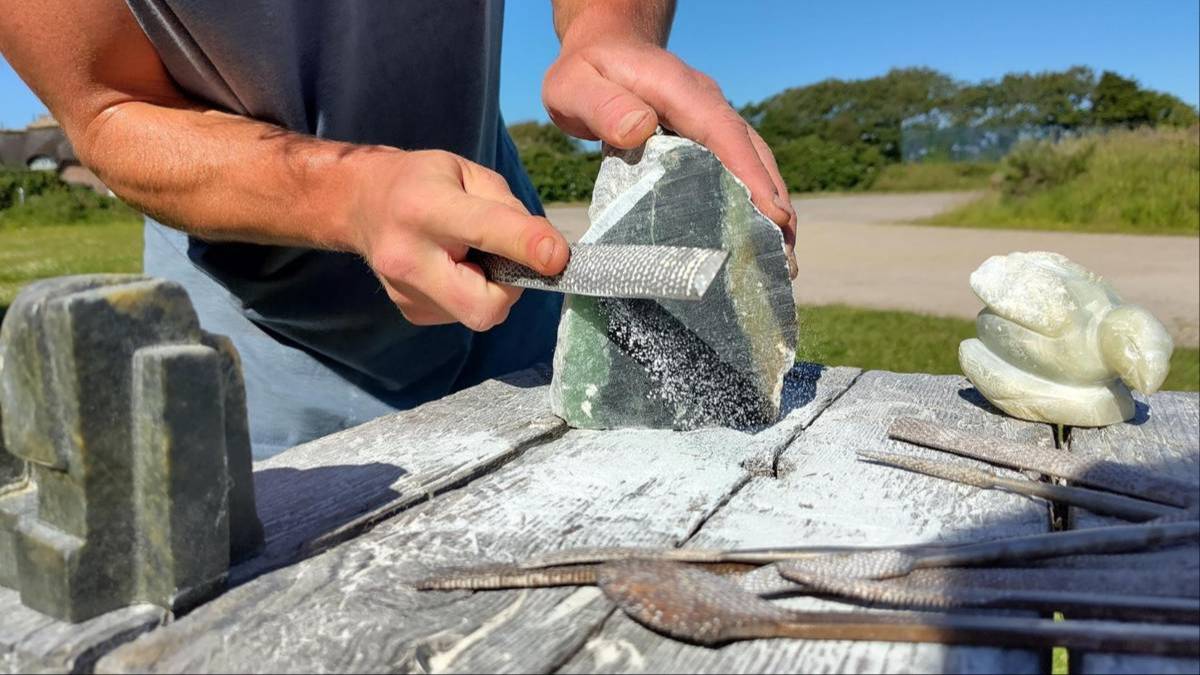 Speckstein und Alabaster bearbeiten - FamilienWochen in Campingplatz, Osetal 3, 25996 Wenningstedt-Braderup