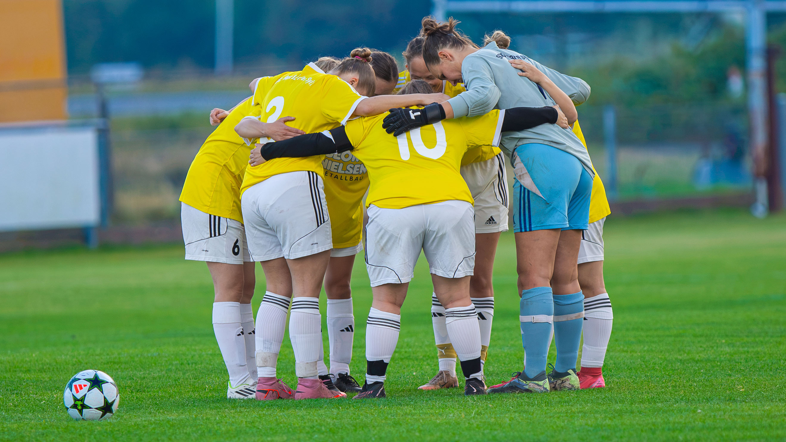 Fussball: SC Norddörfer (7er) - SG Langenhorn/Enge-Sande II (7er) (Frauen) in Norderweg 4, Norderweg 4, 25996 Wenningstedt-Braderup (Sylt), Wenningstedt