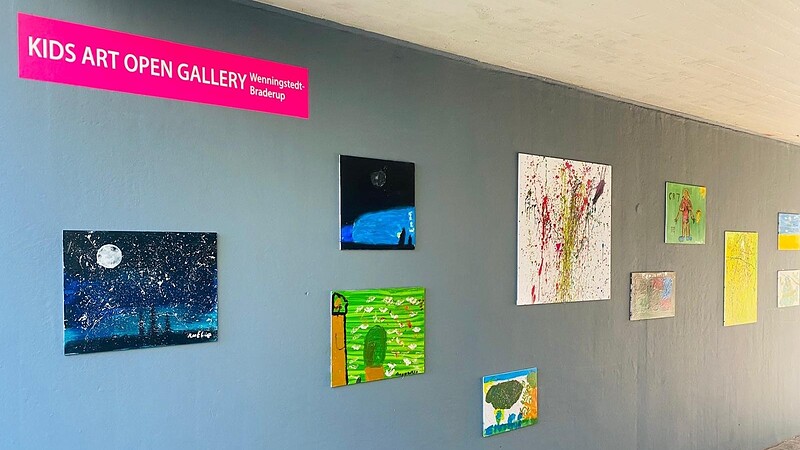 Aus Grau wird bunt: 40 individuelle Kunstwerke verwandeln den Tunnel nahe des Dorfteichs in eine farbenfrohe Galerie.