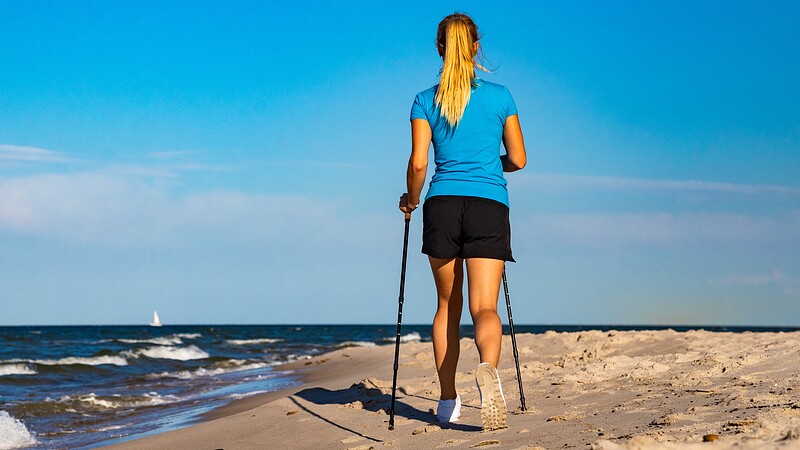 Die Insel zu Fuß entdecken: Der neue Walk 66 führt die Teilnehmer vorbei an einigen der schönsten Landschaften Sylts – vom Wattenmeer über das Morsum-Kliff bis zum Rantumbecken.