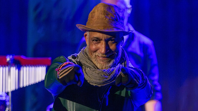 Die Freude ist Mark Medlock deutlich anzumerken: Der Sänger kann es kaum erwarten, seine Fans auf Sylt wiederzusehen. Gemeinsam mit Cornelia „Conny“ Reckert kündigte er bei den Proben im Alten Kursaal ein weiteres Konzert für Mittwoch, 30. Dezember 2026, an. Ein musikalischer Jahresabschluss, auf den sich Mark schon jetzt riesig freut.
